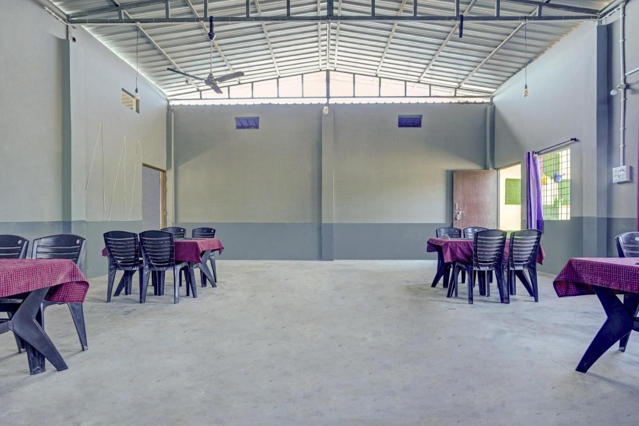 Oyo Flagship The Chirag Resort Bhandāra Buitenkant foto